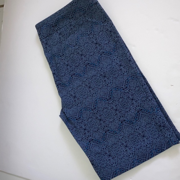 Counterparts Womens Stretch Shorts 16P - Picture 3 of 4